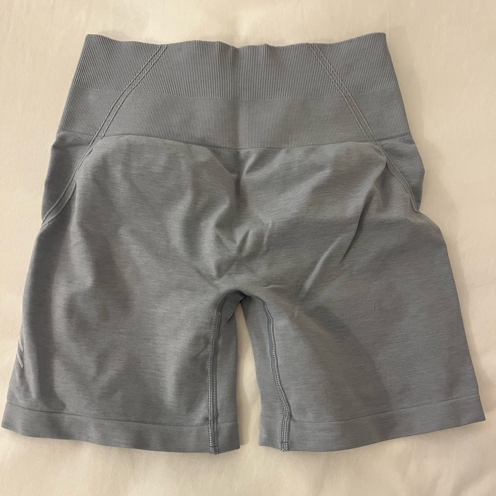 Oner Active Effortless Seamless Shorts in color metal grey, size medium